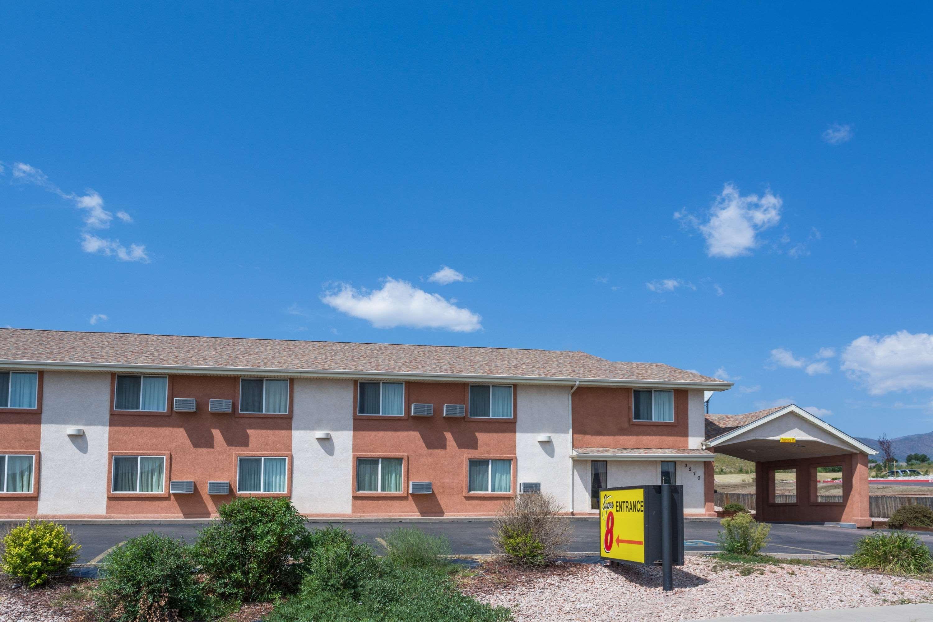 Super 8 By Wyndham Colorado Springs/Chestnut Street Μοτέλ Εξωτερικό φωτογραφία